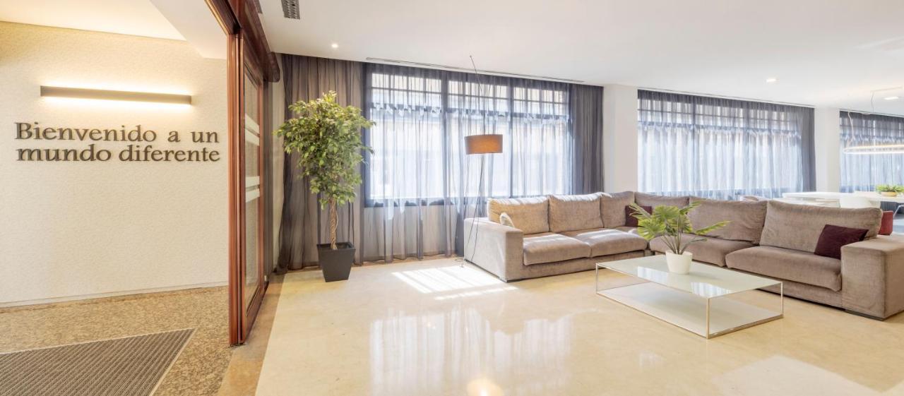 Hotel Ilunion Romareda 4*