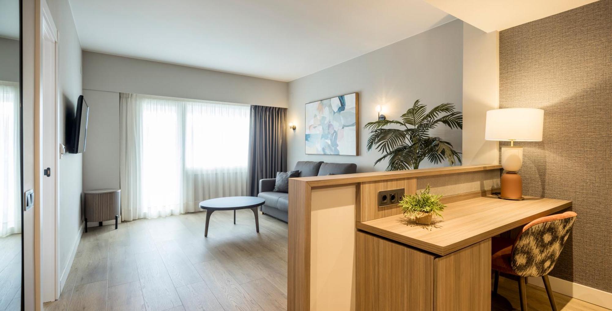 Ilunion Romareda Hotel 4*