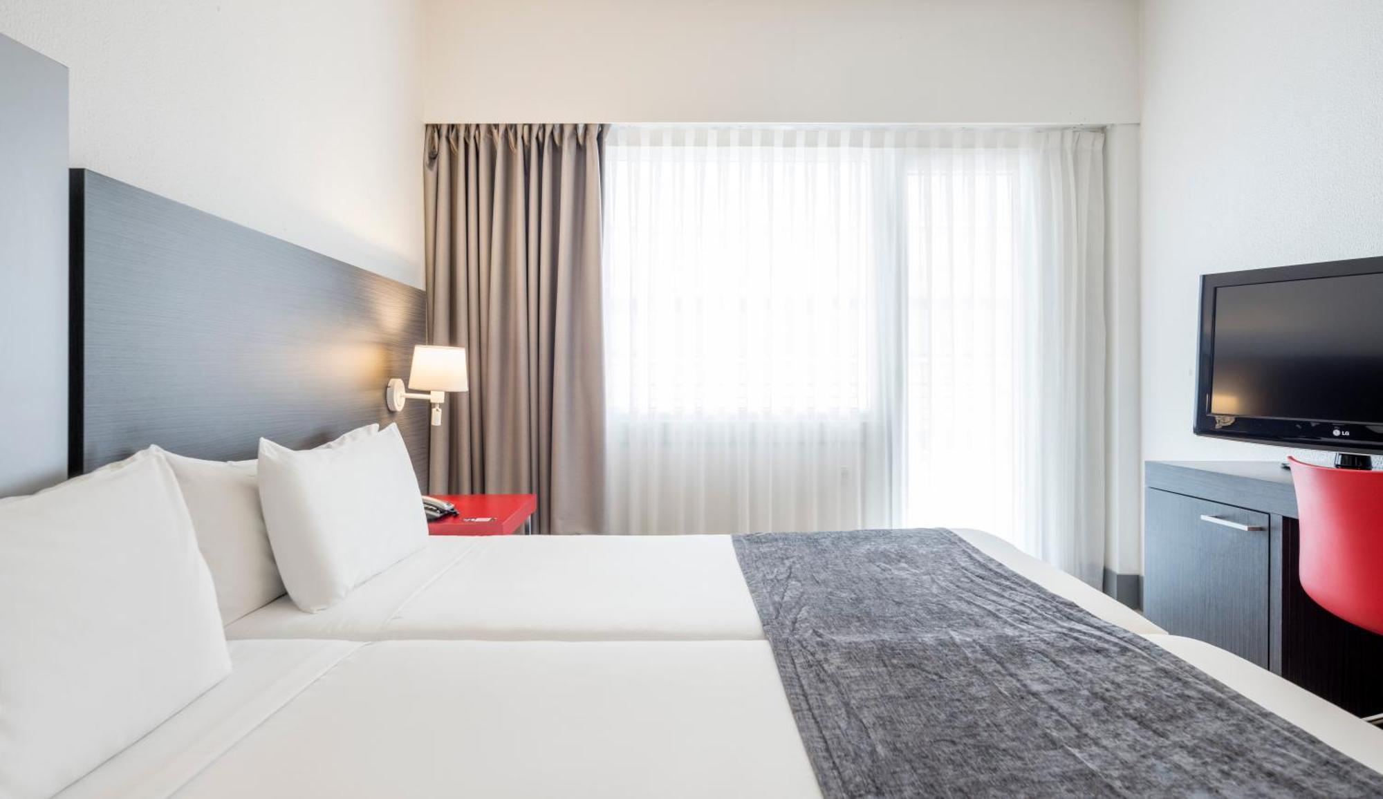 Ilunion Romareda 4* Saragossa